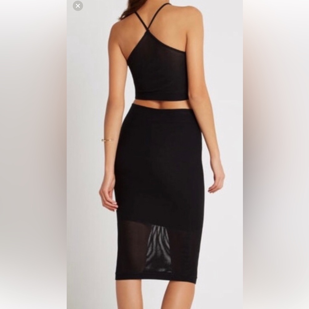 📞🖤BCBGENERATION MIDI RIBBED MESH PENCIL SKIRT & RACER BACK CROP TOP🖤📞